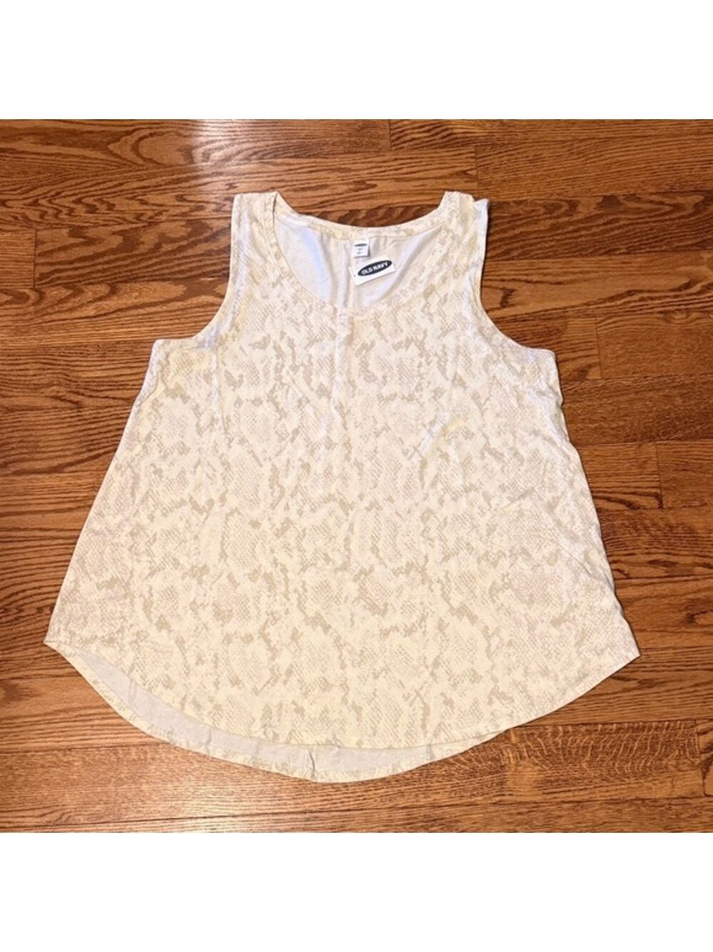 Old Navy Women's Cream Patterned Tank Top